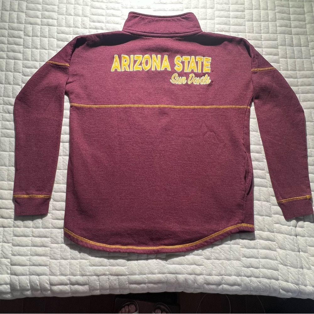 Stadium Athletics Purple and Yellow Pullover